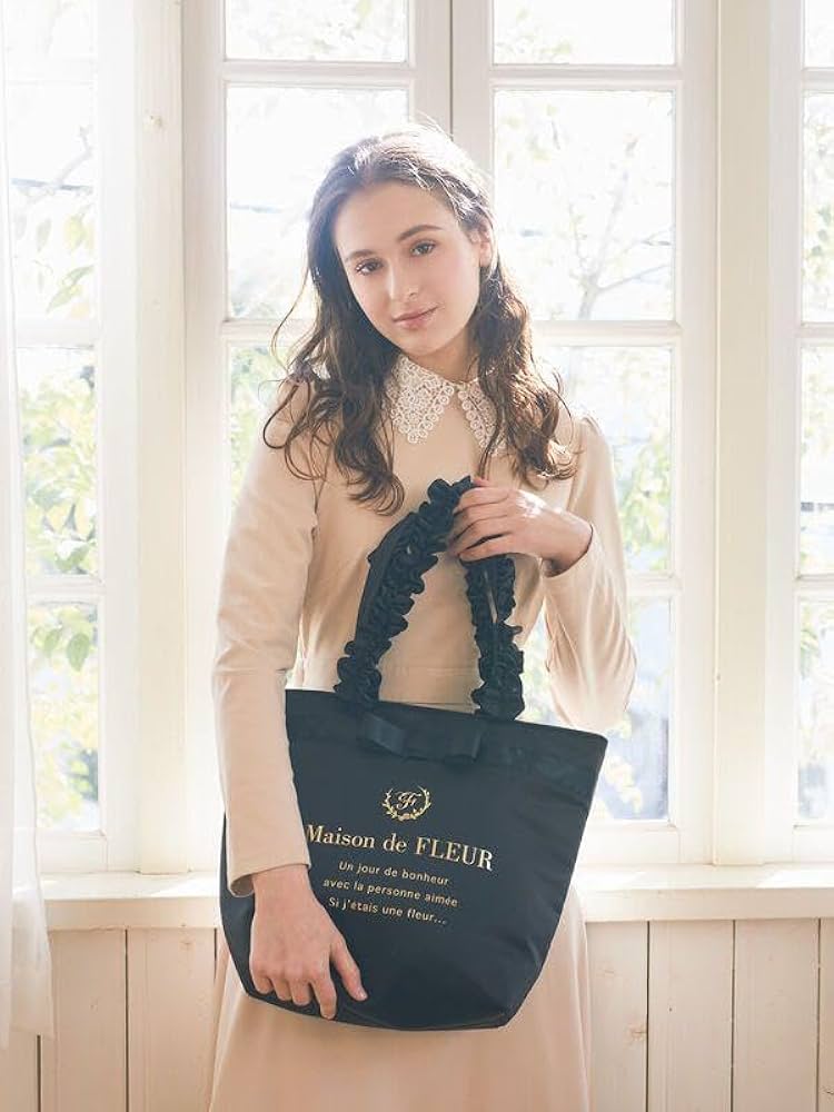 メゾンドフルール　ブランドロゴフリルハンドルトートバッグ M メゾン ド フルール Maison de FLEUR ブランドロゴフリル